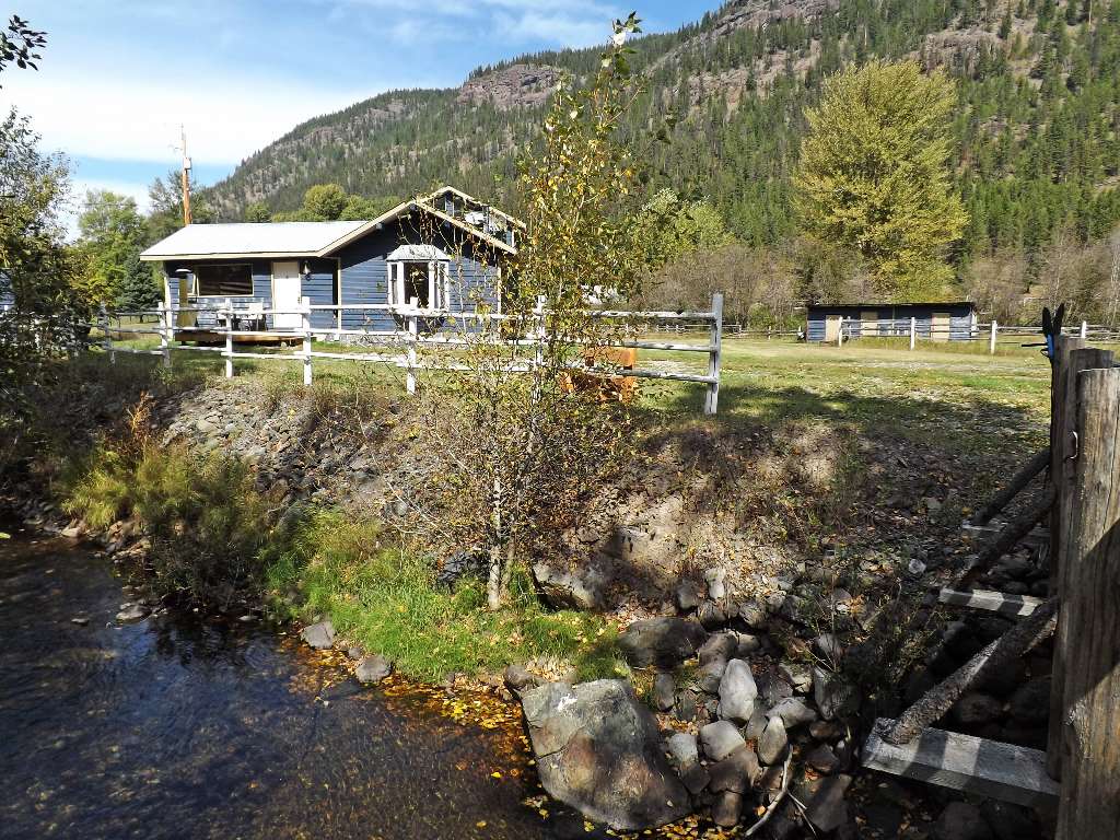 Kamloops Home For Sale 9781 Meadow Road, Red Lake, B.C. 299,900