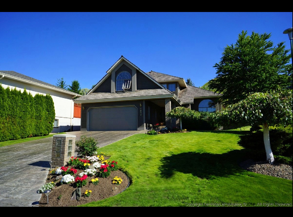 Kamloops Home For Sale 2073 Steeple Court, Sahali, B.C. 549,900
