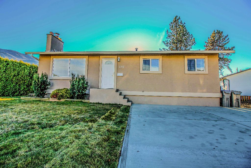 New Listing 725 Harrington Road, Westsyde, Kamloops BC, 369,900