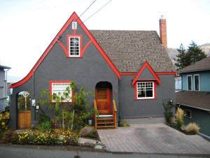 54 St Paul St West South Kamloops Heritage Home