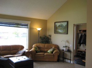 Qu'appelle Livingroom Juniper Heights Kamloops