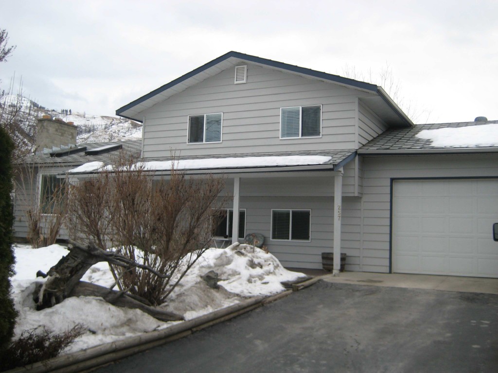 Featured Property 257 Montego Road, Rayleigh, Kamloops, B.C. 429,900