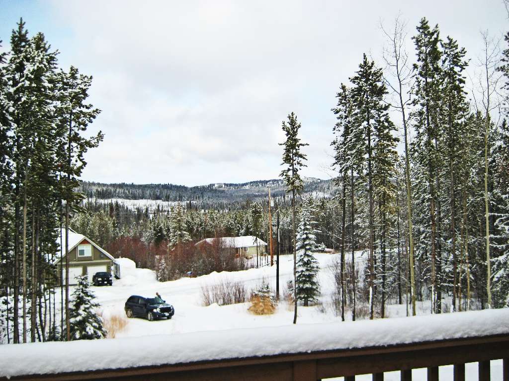 Featured Property 3760 Ridgemont Drive, Lac Le Jeune, Kamloops, B.C. 599,900 Kamloops Real