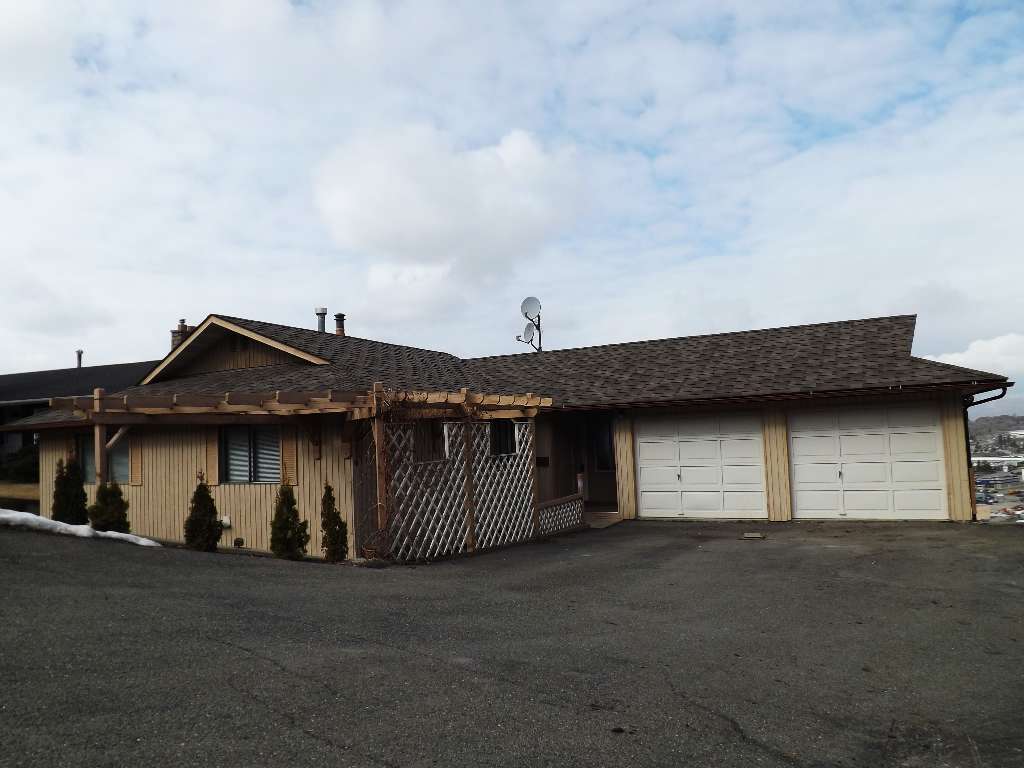 Kamloops Home For Sale 1654 Springhaven Place, Sahali, B.C. 419,900