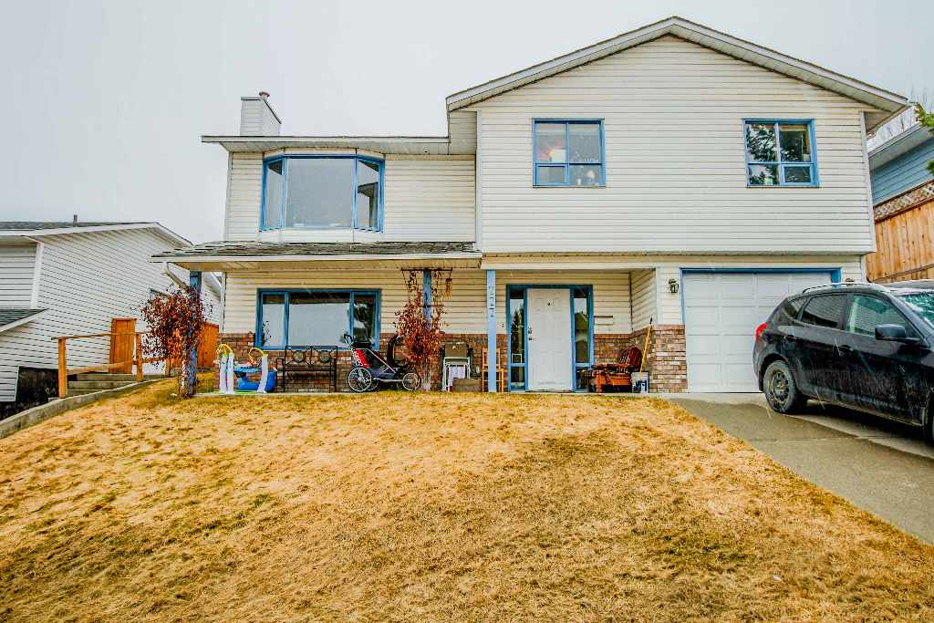 New Listing 777 Laurier Drive, Aberdeen, Kamloops, BC 369,900