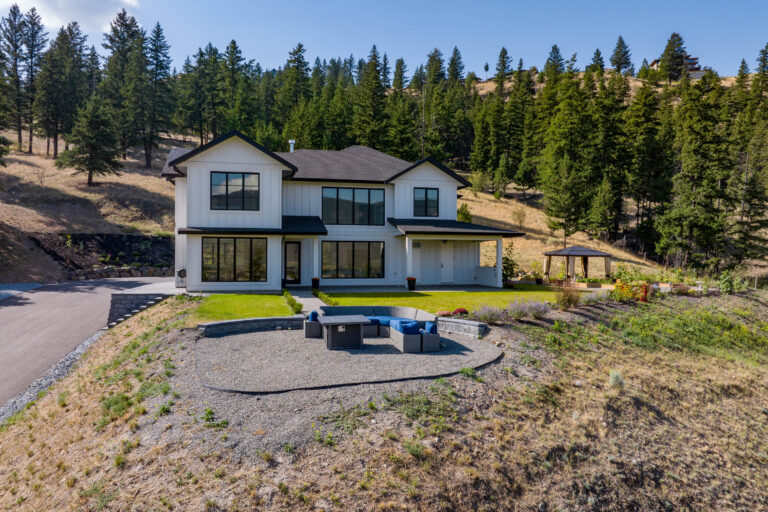 New Listing 163100 Kicking Horse Dr, Juniper Ridge, BC