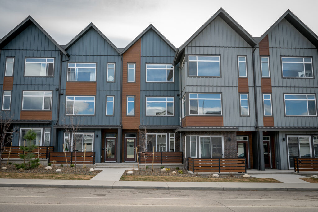 New Listing 1151901 Qu'appelle Blvd,Juniper Ridge,Kamloops,BC