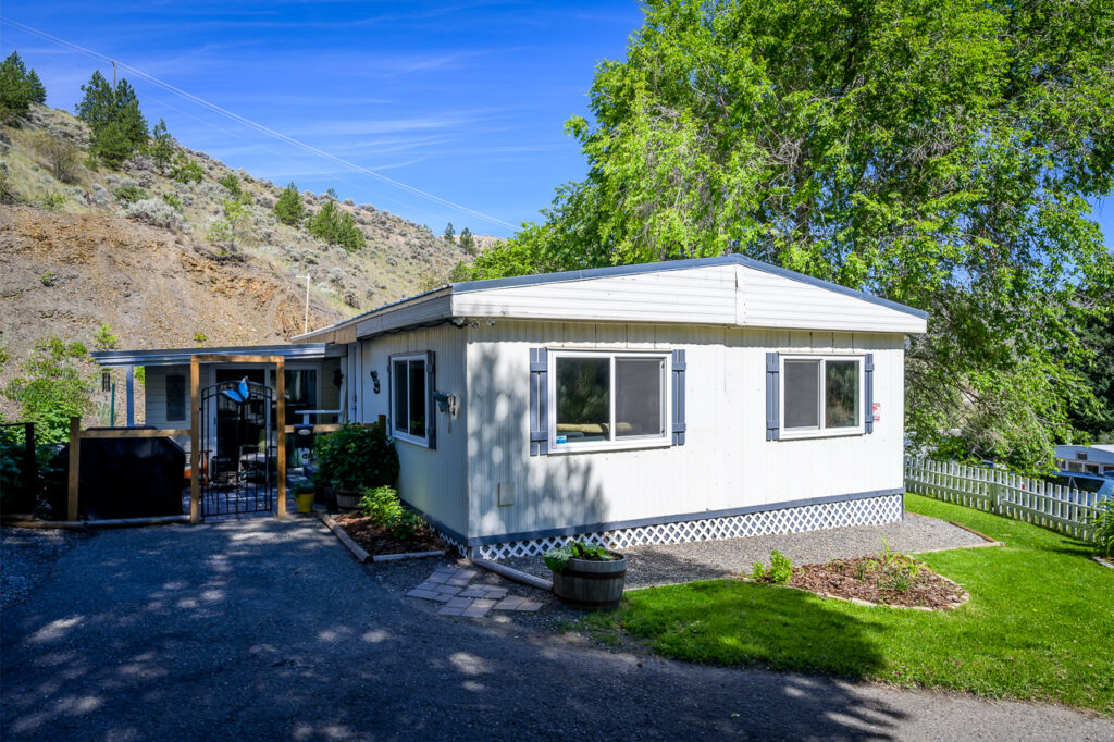 New 801175 Rose Hill Rd, Valleyview, Kamloops, BC